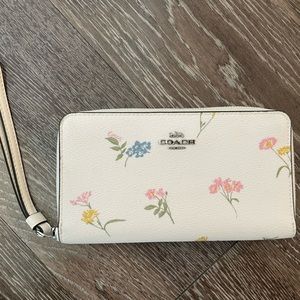 Coach wallet/wristlet